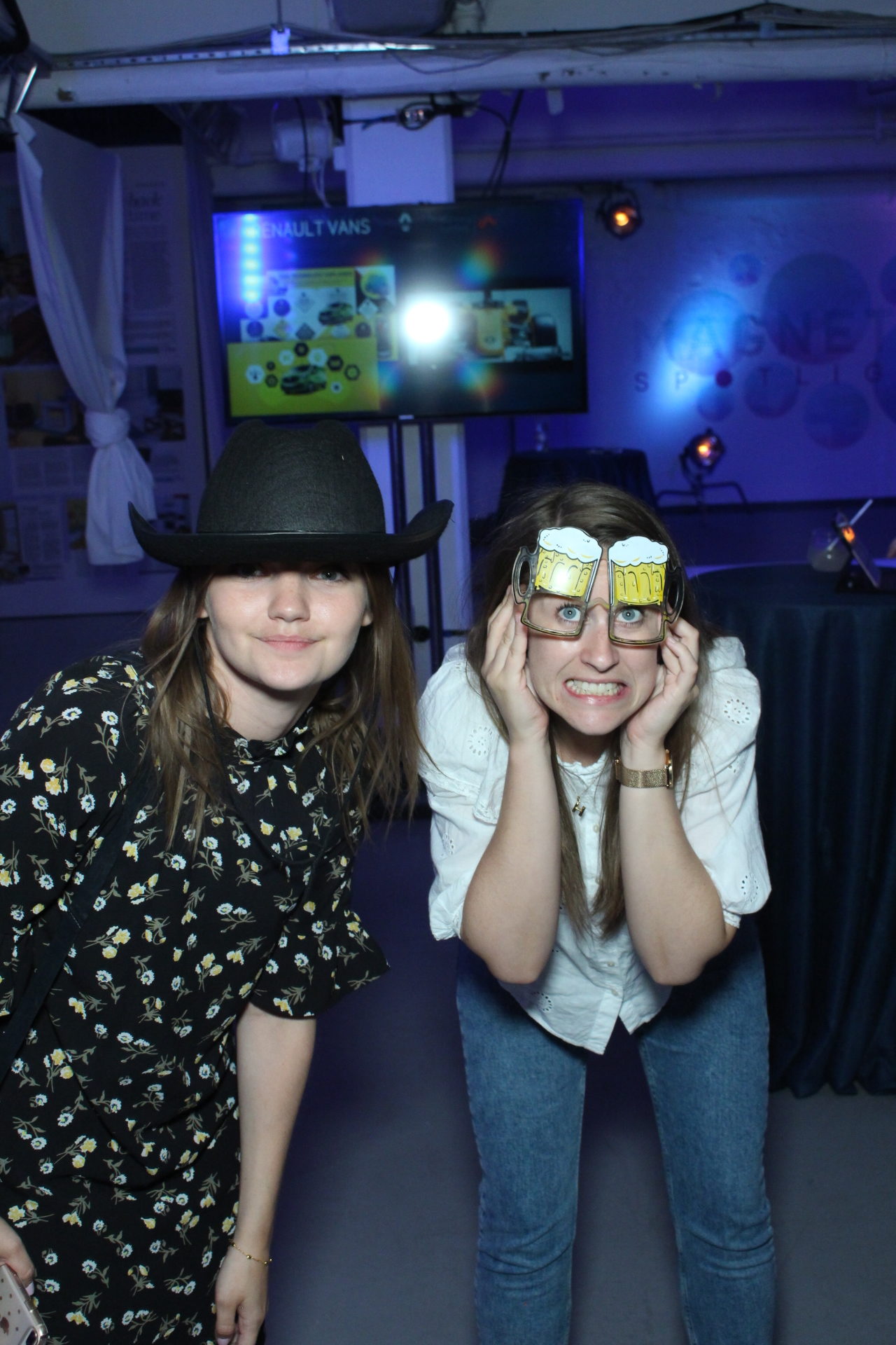 1529001004494_28082443327_o