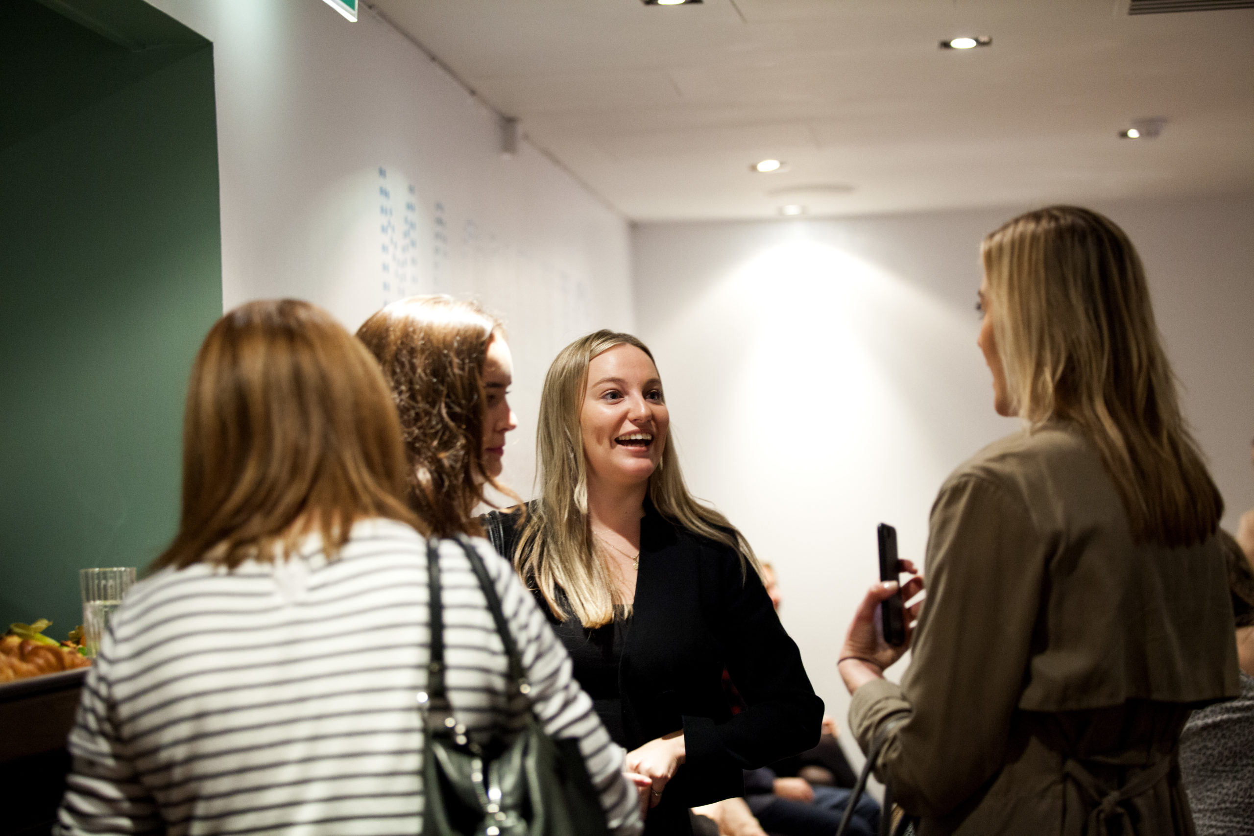 0050-0404_44607819162_o