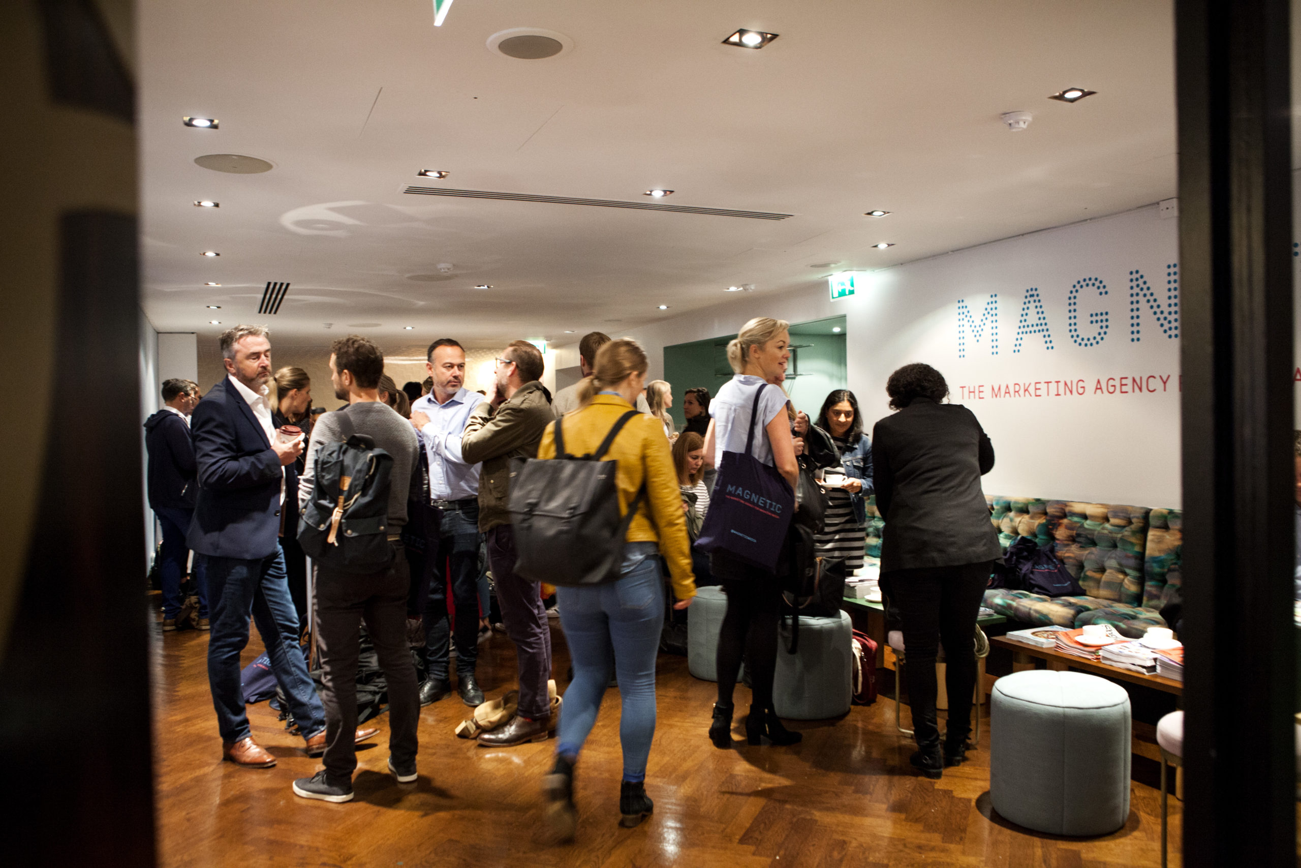 0065-0475_43748358285_o