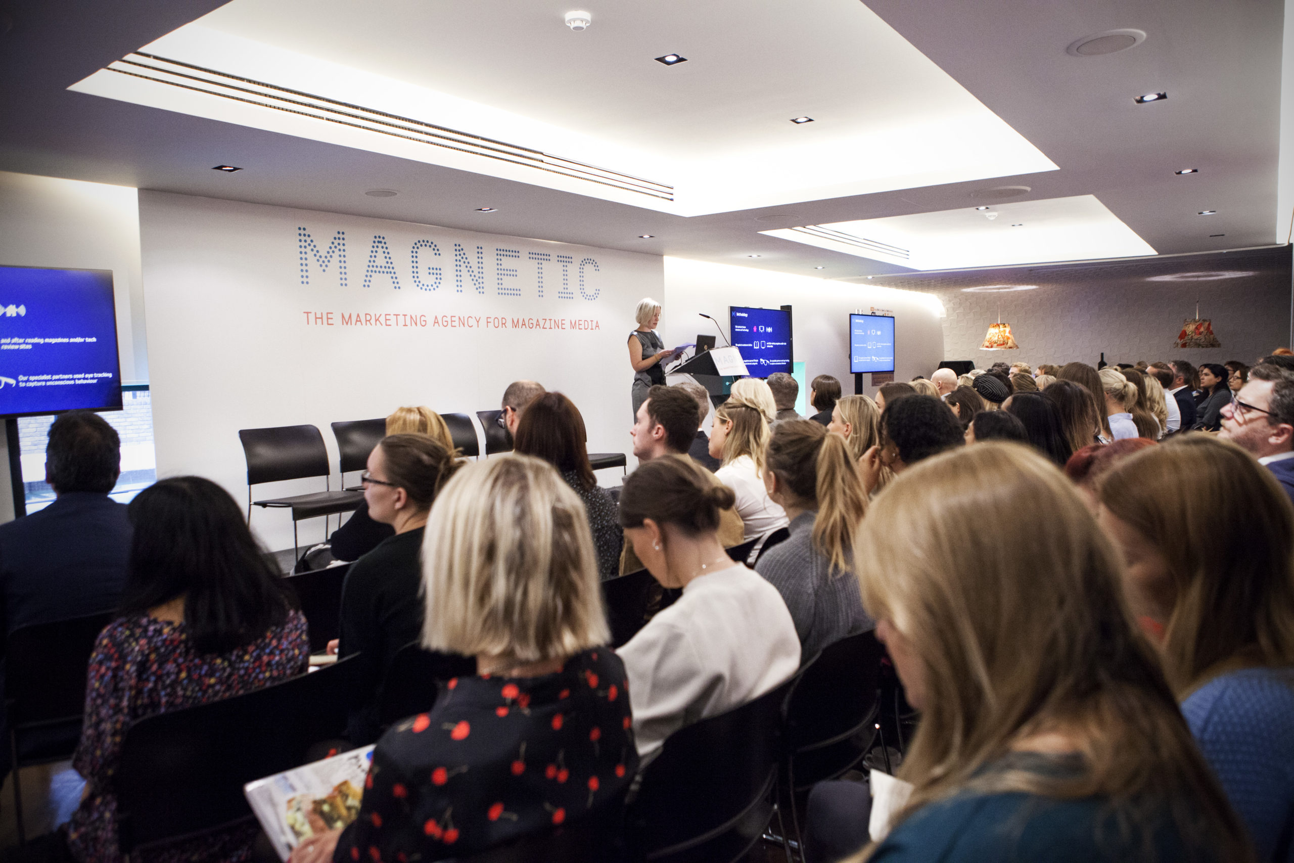 0093-0604_44607783872_o