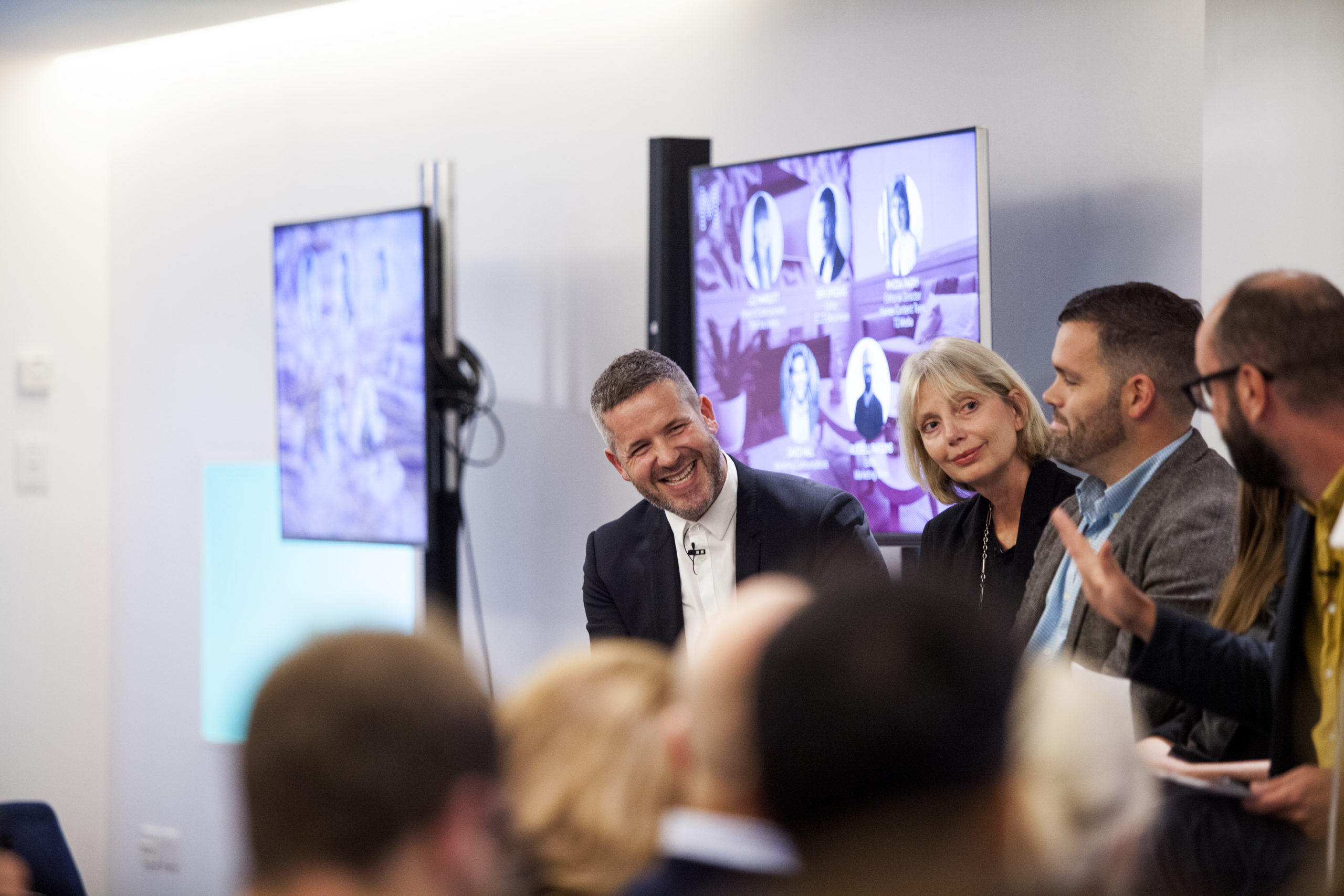 0102-0693_44657528831_o