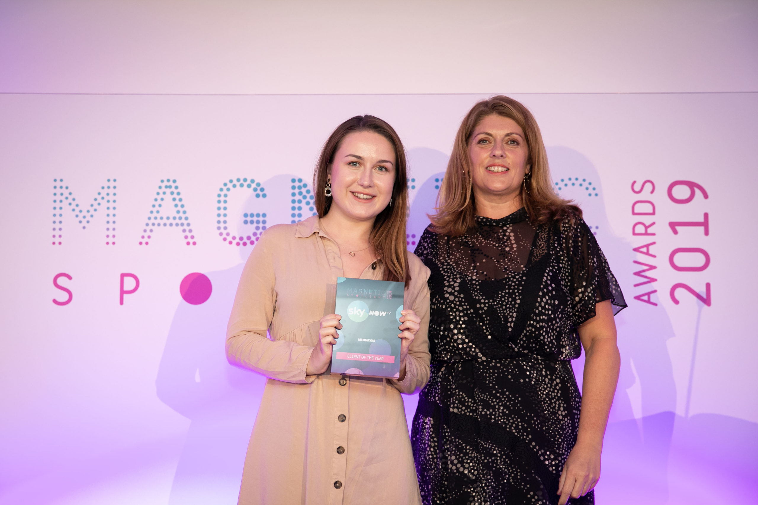 Spotlight19 - Sky winner